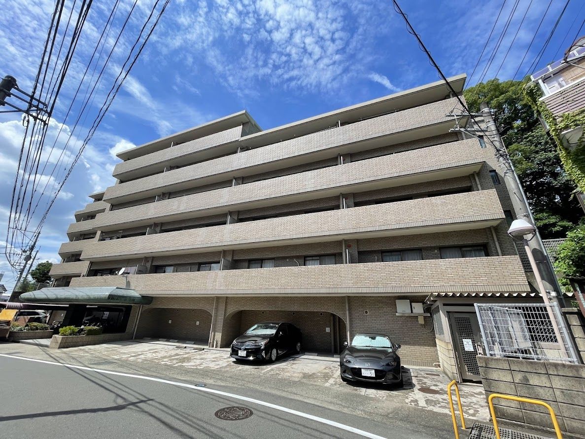 筑紫野市紫１丁目 ヴォルフスガルデン二日市